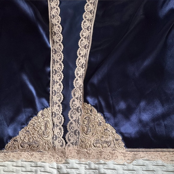 Vintage Delicates Lingerie Women - Picture 7 of 10